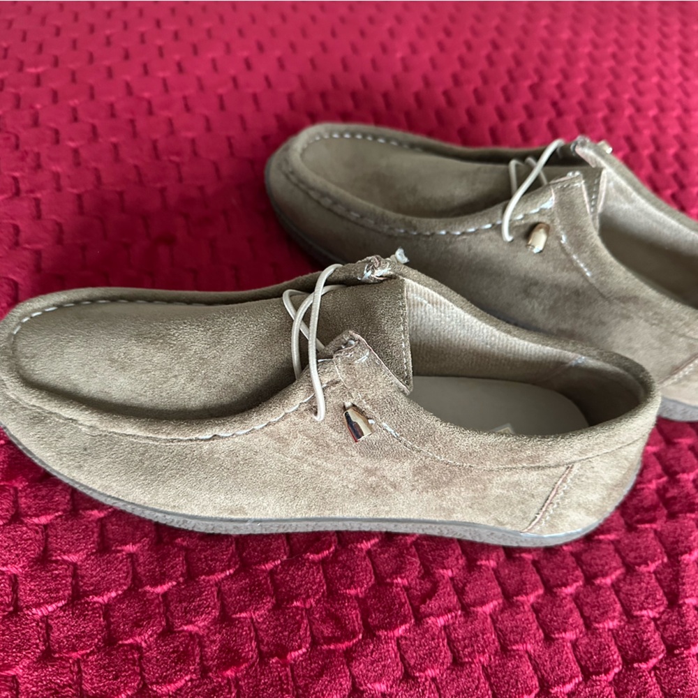 Women’s Suede Loafers - Tan